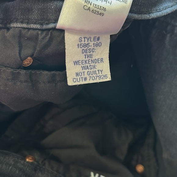 MOTHER The Weekender Jean Not Guilty Black Flare Leg Mid Rise Tuckernuck Sz 31 - Picture 14 of 16